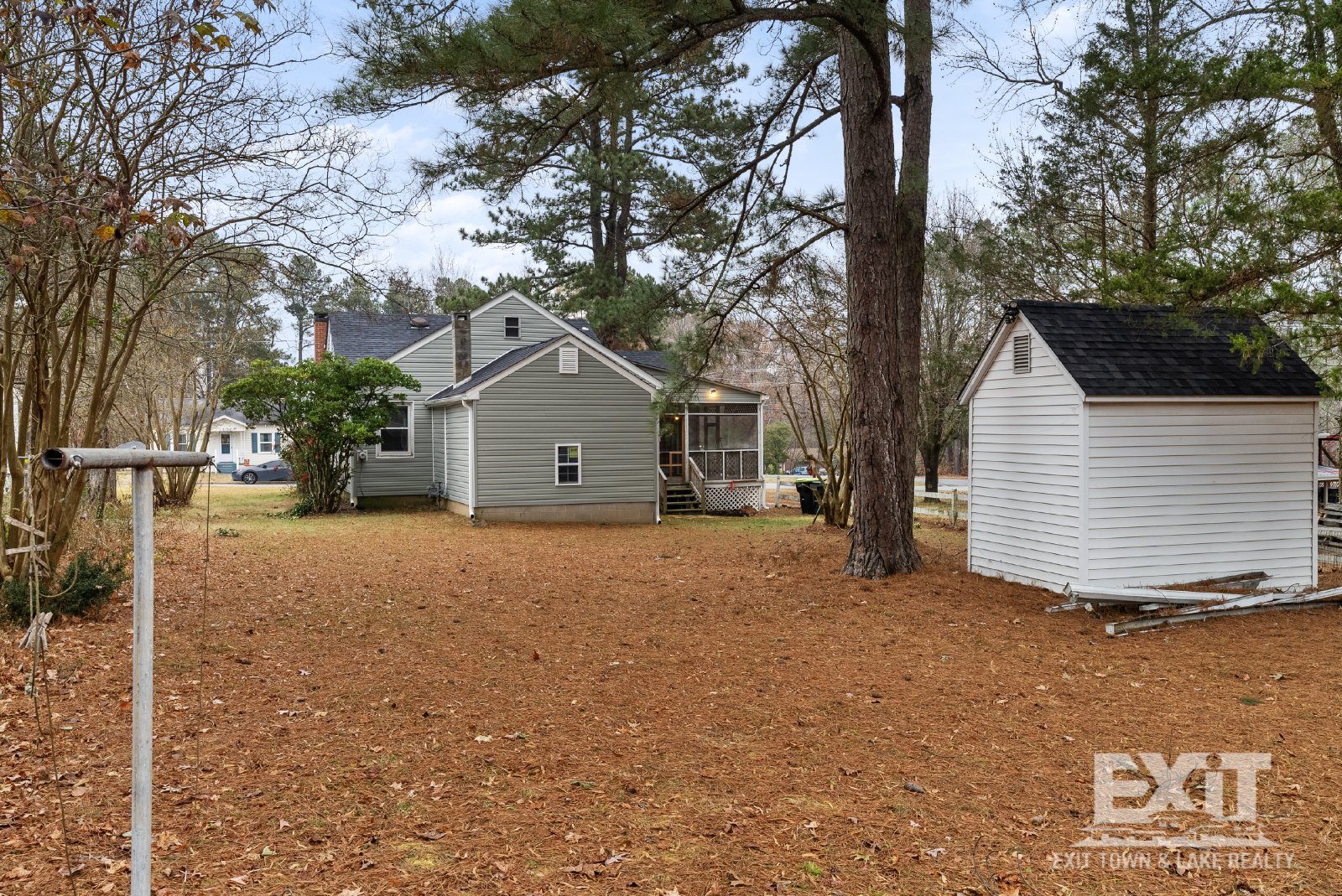 3 Bedroom 1 Bathroom Home property image