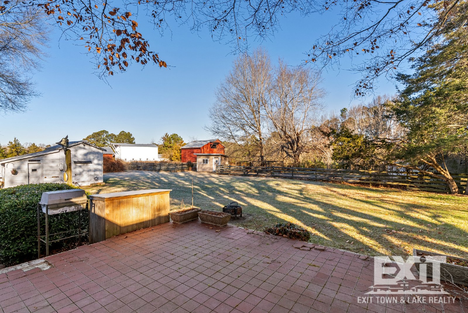 3 Bedroom 2 Bathroom Home property image