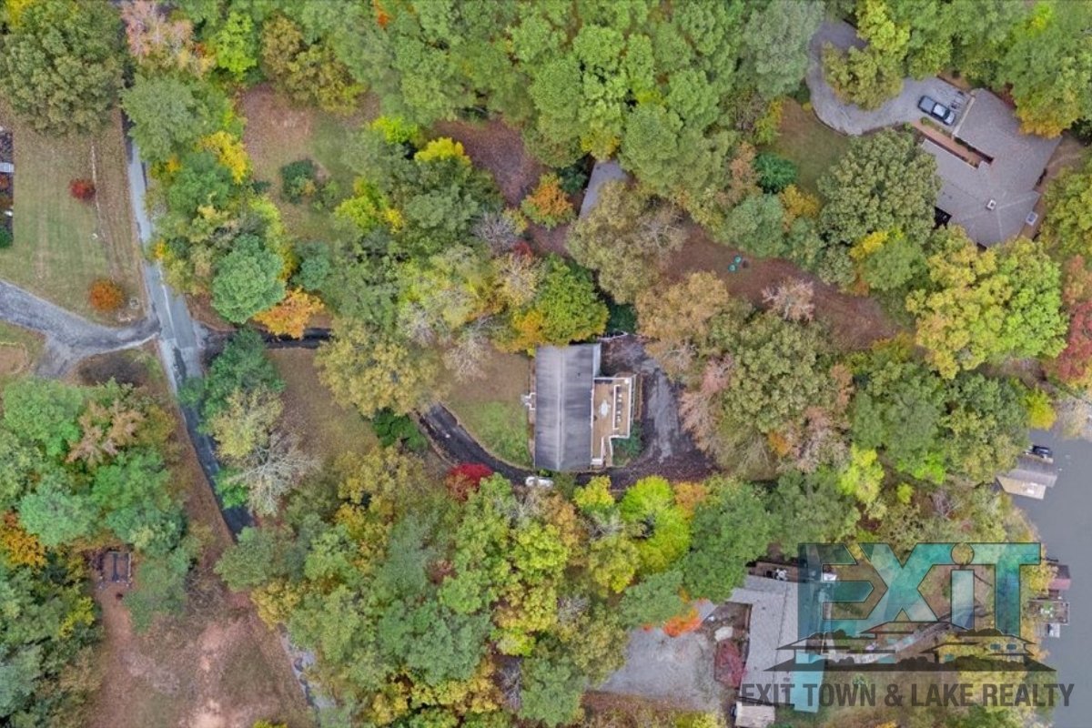 Lakefront Rental in Long Branch Shores property image