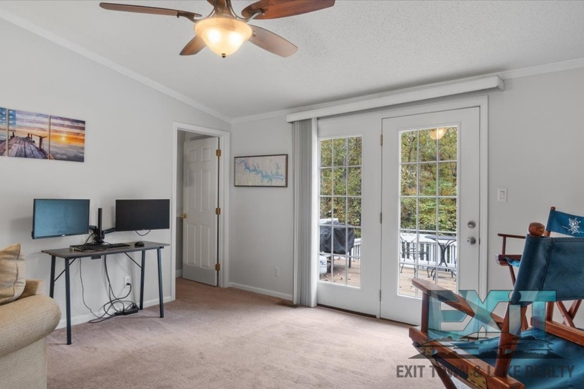 Lakefront Rental in Long Branch Shores property image