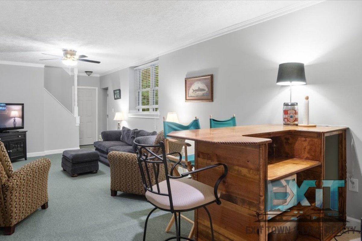 Lakefront Rental in Long Branch Shores property image