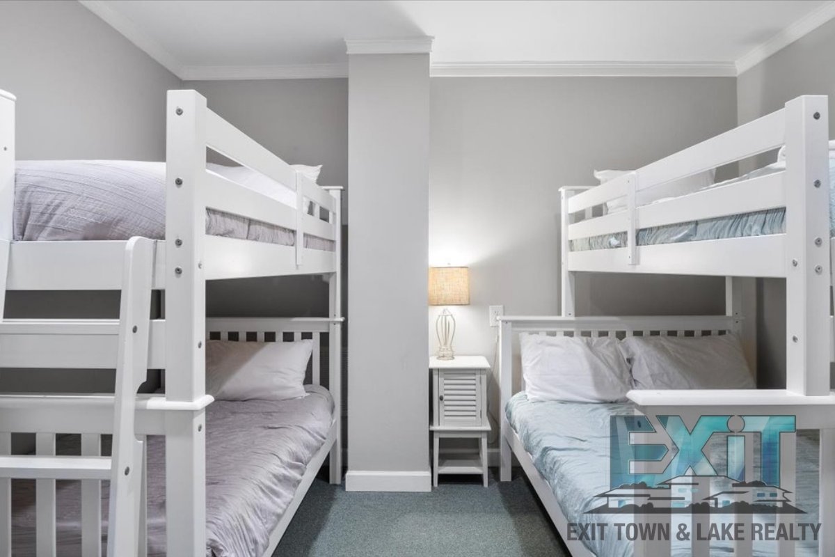 Lakefront Rental in Long Branch Shores property image