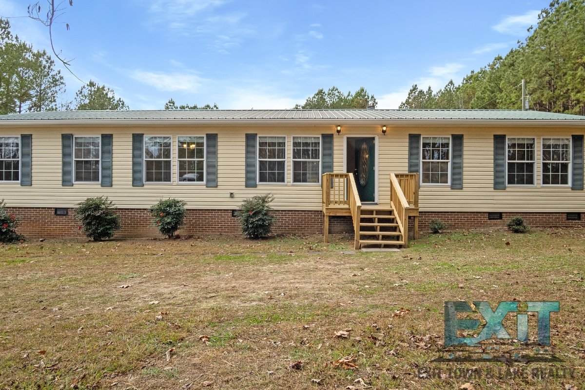 Beautiful Fully Renovated 3 Bed 2 Bath Home property image