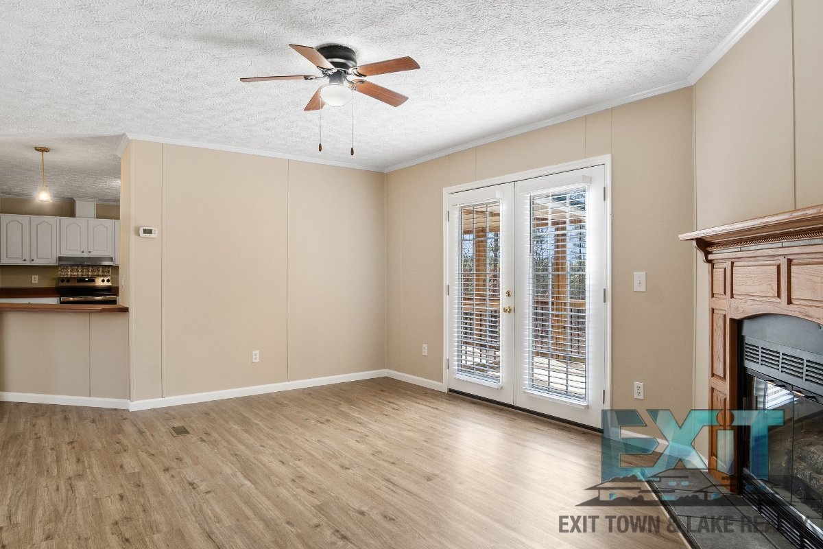 Beautiful Fully Renovated 3 Bed 2 Bath Home property image