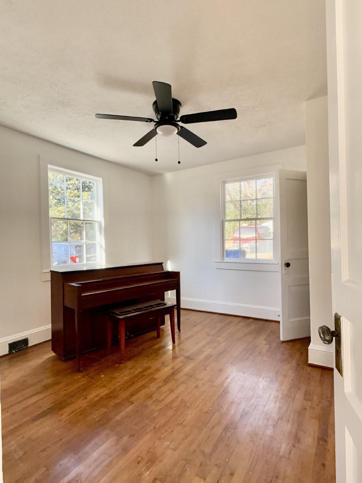 Great Location 2BR Home | New Appliances | Fenced Yard property image