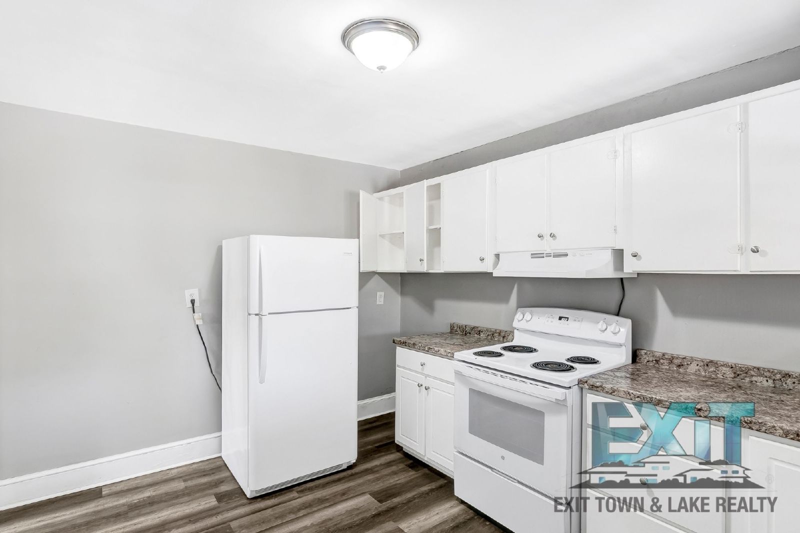 Golf Cart Friendly & Newly Renovated! property image