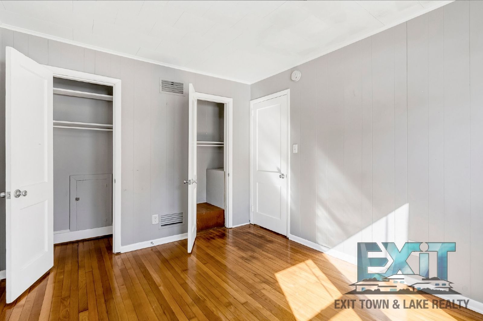 Golf Cart Friendly & Newly Renovated! property image