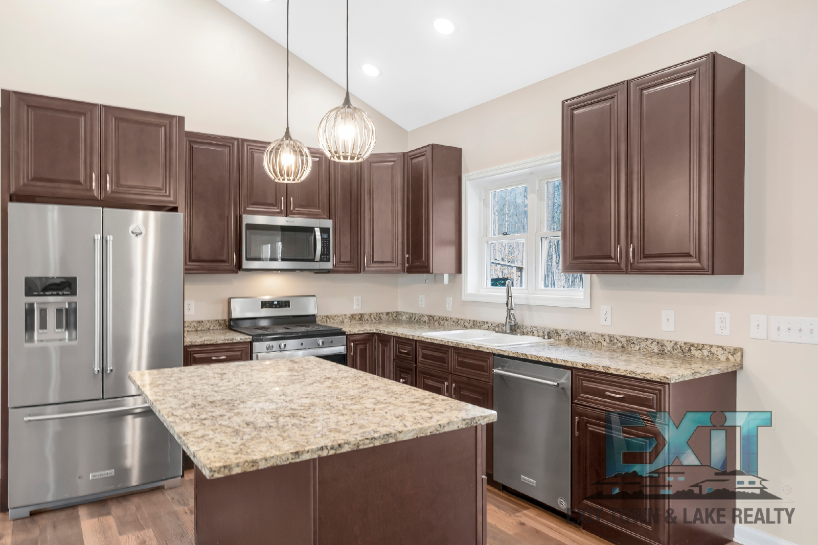 3BR Home in Colleen’s Cove with Boat Slip property image