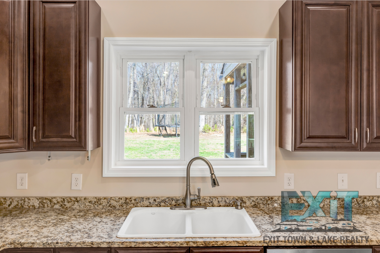 3BR Home in Colleen’s Cove with Boat Slip property image