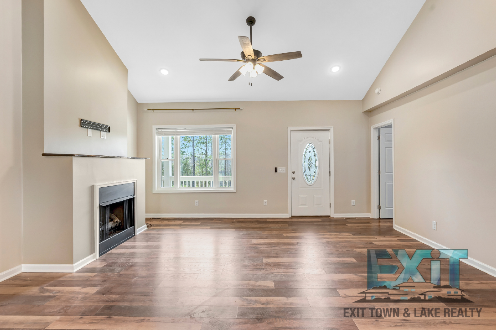 3BR Home in Colleen’s Cove with Boat Slip property image