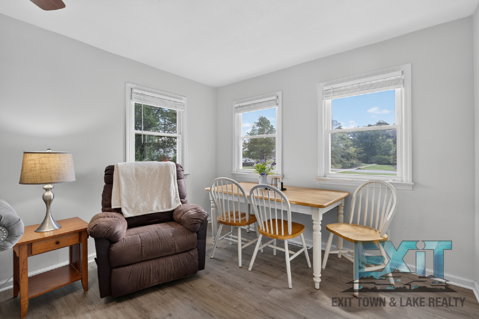 Charming Renovated Home in the Heart of South Hill property image