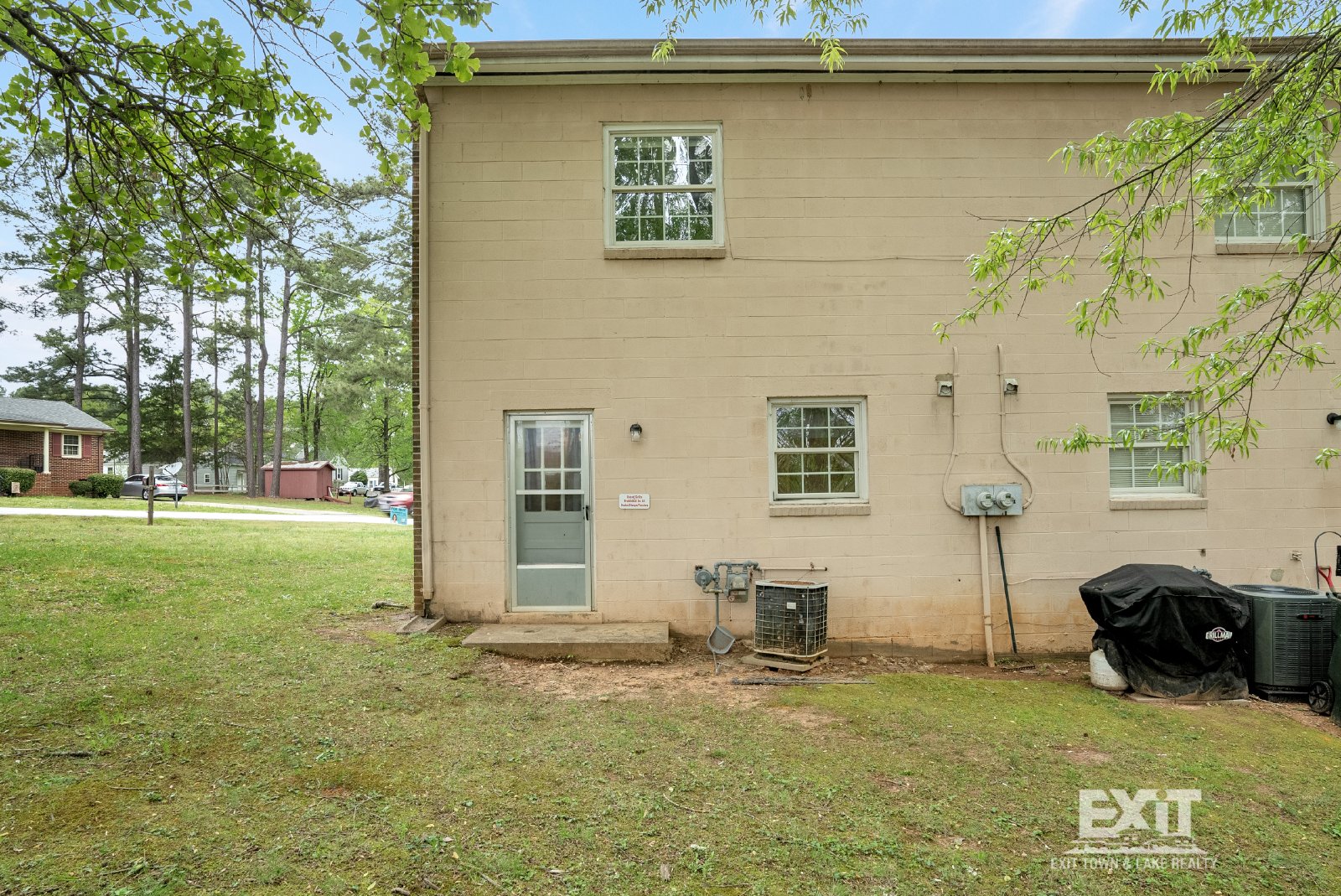 Charming 2 Bedroom South Hill Apartment property image