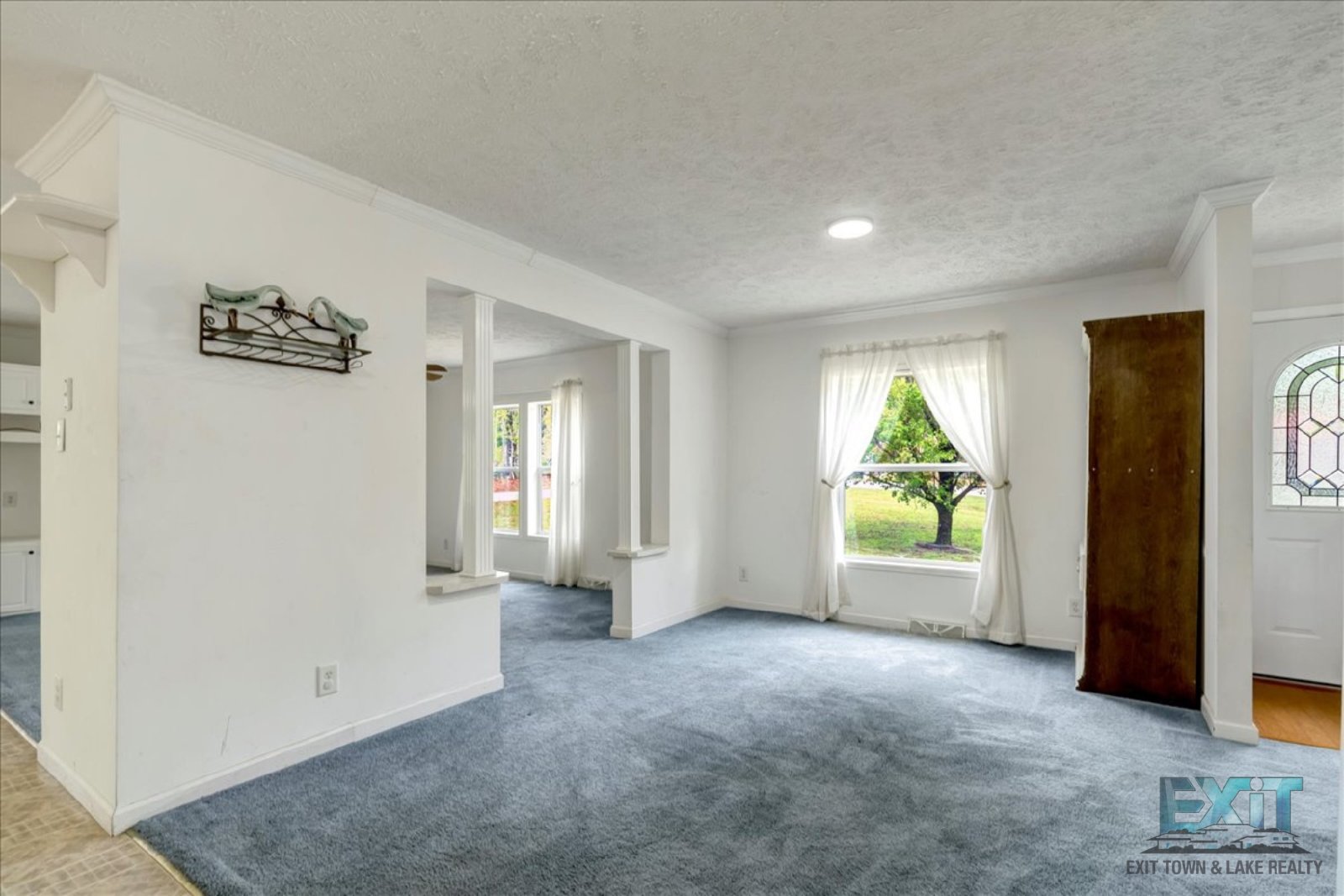 Welcome to this 3 Bedroom, 2 Bath Home in Wildwood Point! property image