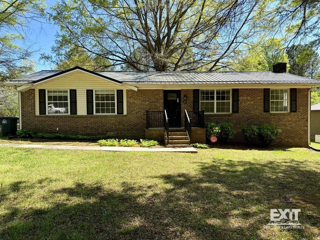 Welcome To This Smart 3 Bedroom, 1.5 Bath Home in Clarksville, VA! property image