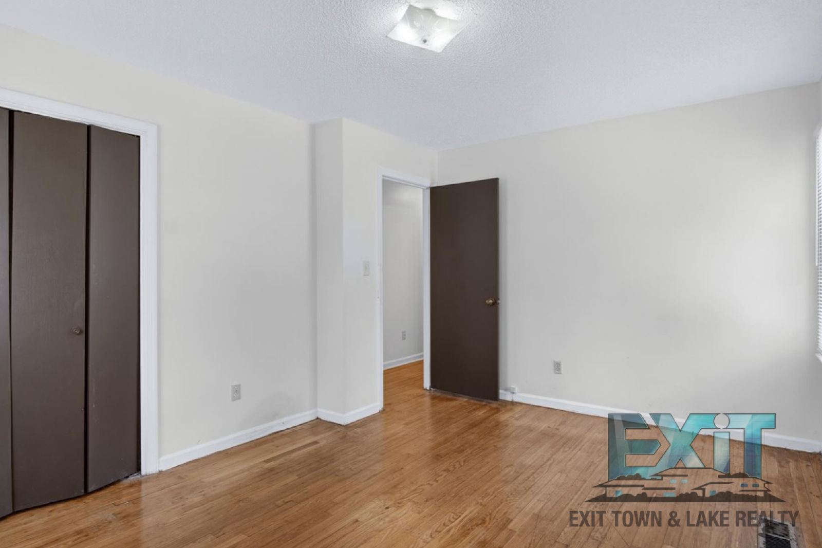 Cozy 3 Bed. 1 Bath  Country Home property image