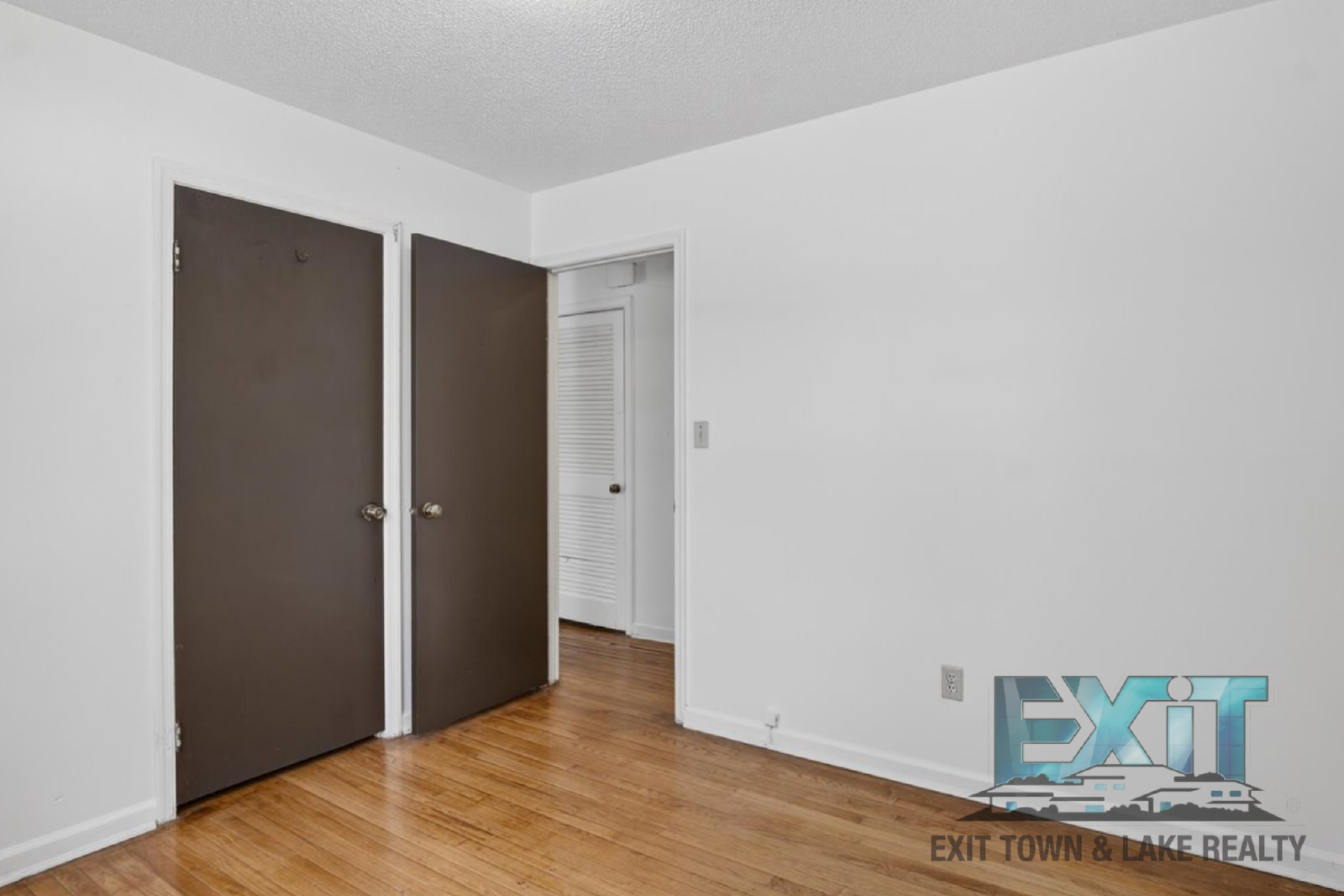 Cozy 3 Bed. 1 Bath  Country Home property image