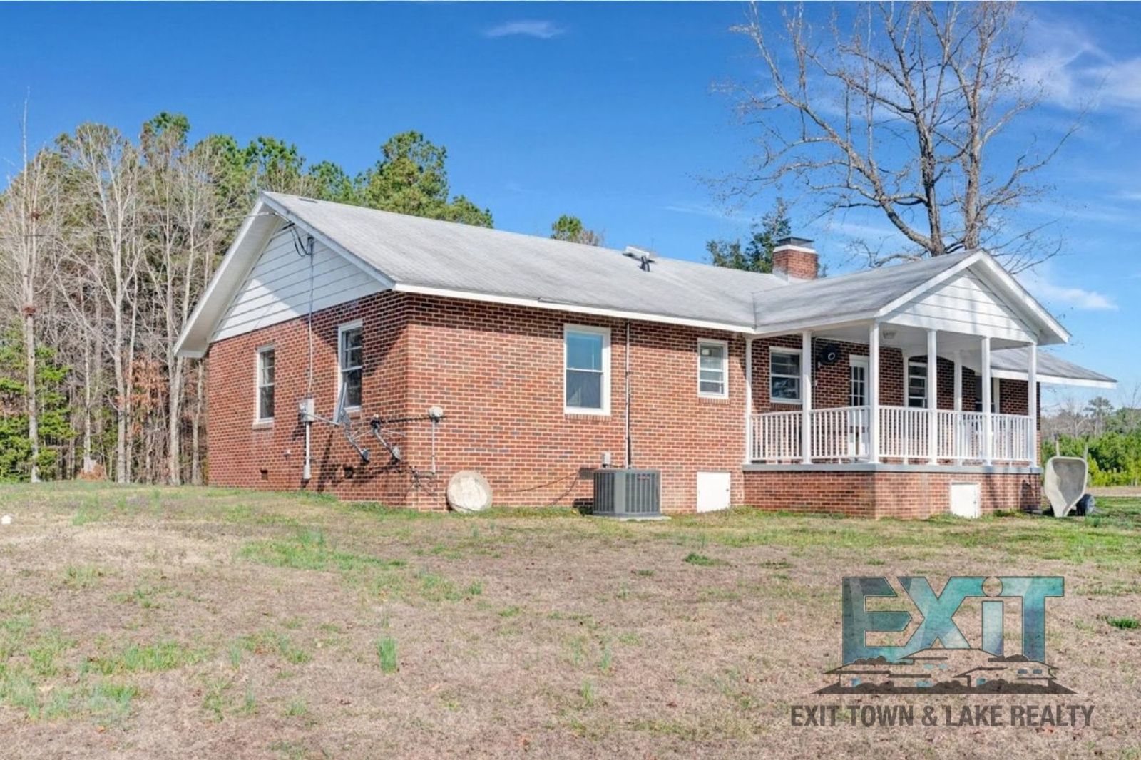 Freshly Updated Brick Home in Peaceful Country Setting – Freeman, VA property image