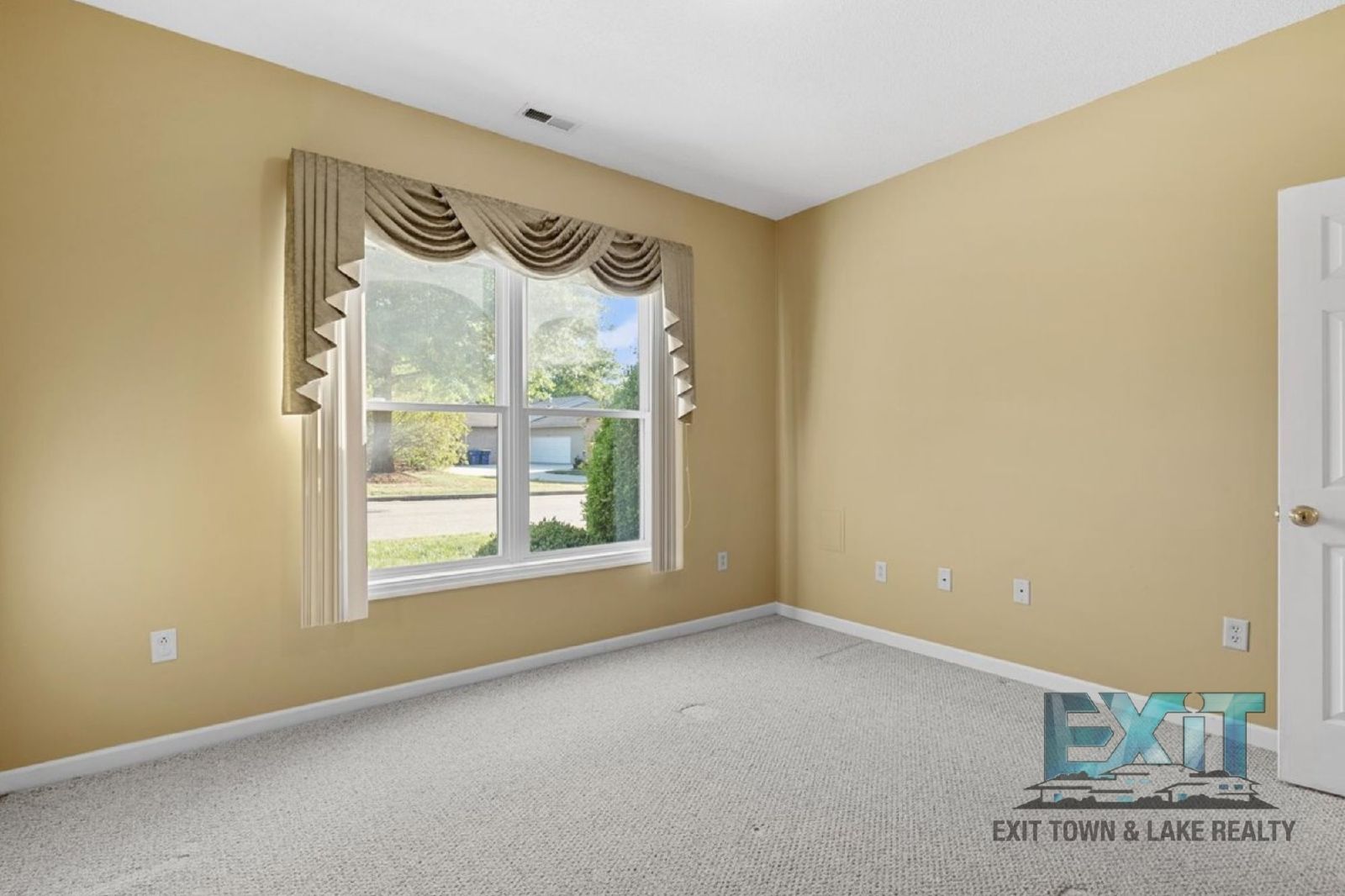 Beautiful Home in Beaver Creek property image