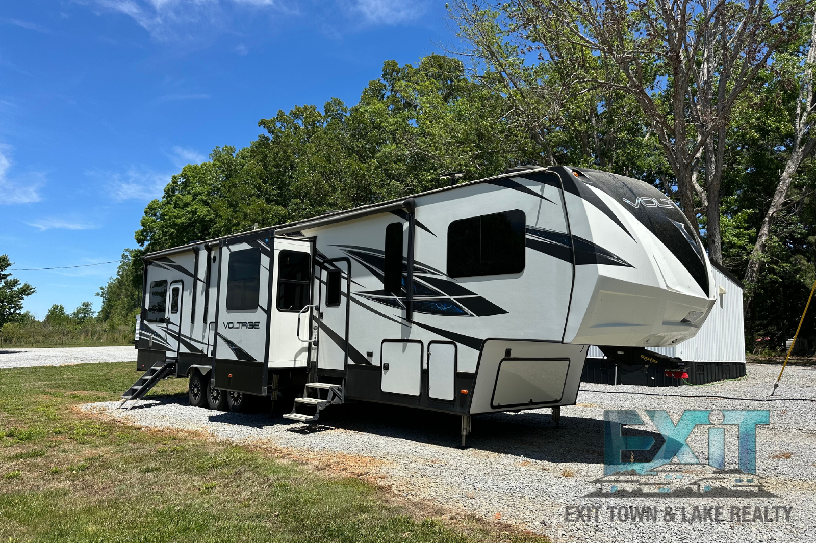 Affordable Camper Rental – Morris Rd, South Hill, VA property image