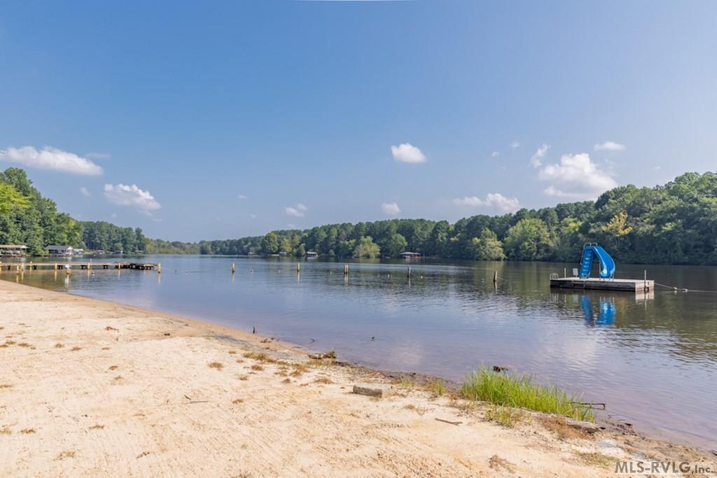 2 Bedroom, 2 Bath Home located in Tanglewood Shores property image