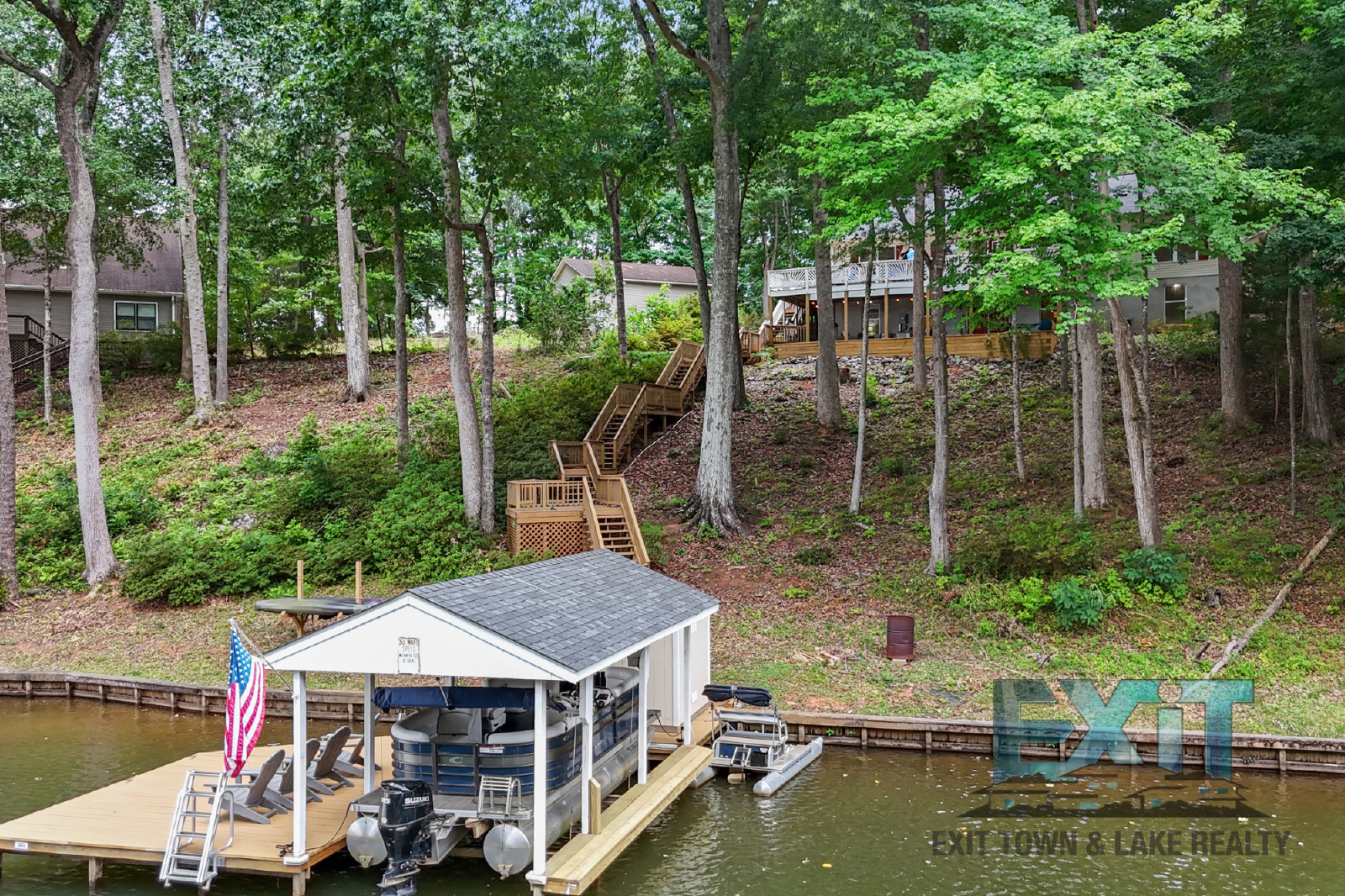Available November 1, 2026 – March 31, 2027 | Short-Term Lake Gaston Rental property image