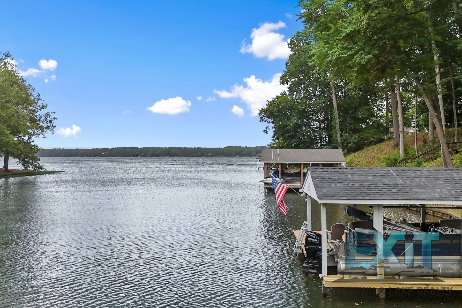 Available November 1, 2026 – March 31, 2027 | Short-Term Lake Gaston Rental property image