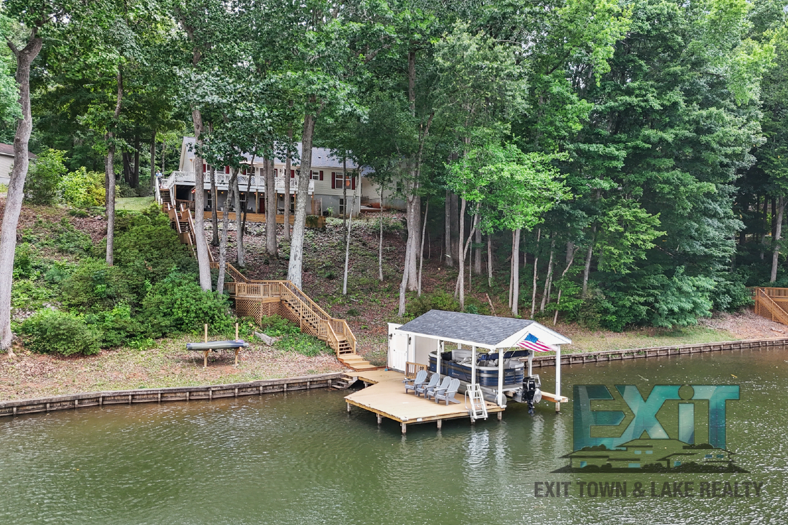 Available November 1, 2026 – March 31, 2027 | Short-Term Lake Gaston Rental property image
