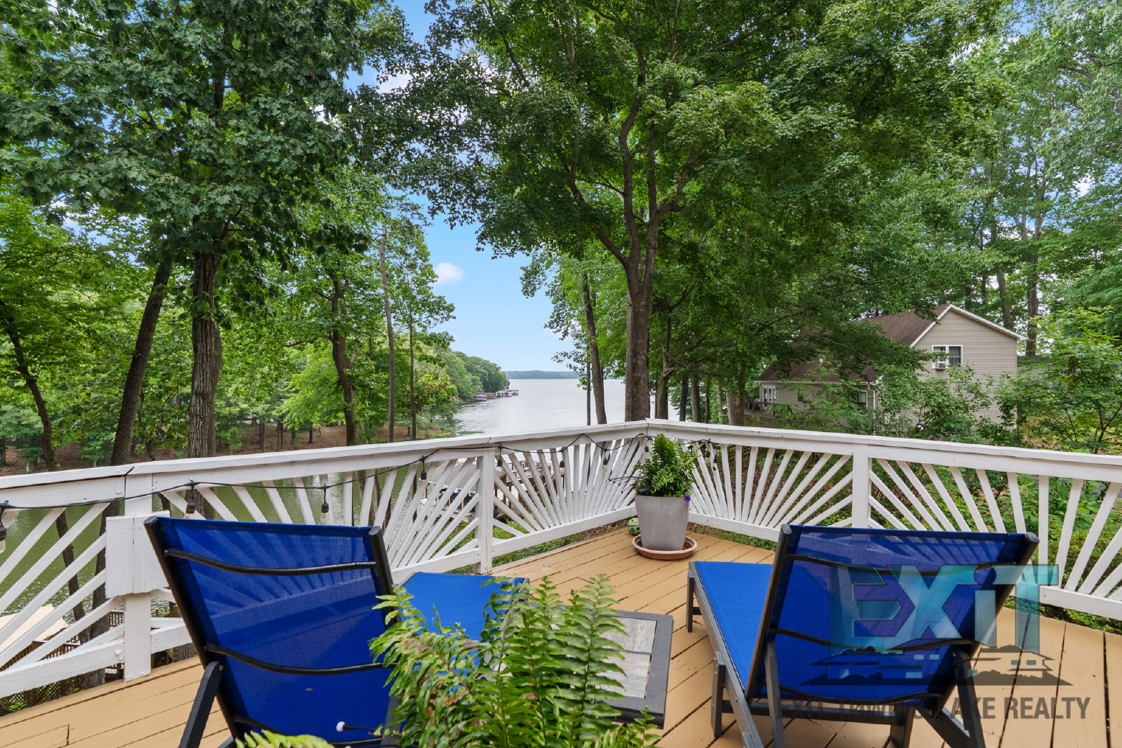 Available November 1, 2026 – March 31, 2027 | Short-Term Lake Gaston Rental property image