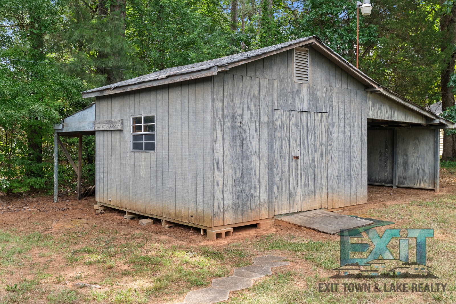 2 Bedroom, 2 Bath Home located in Tanglewood Shores property image