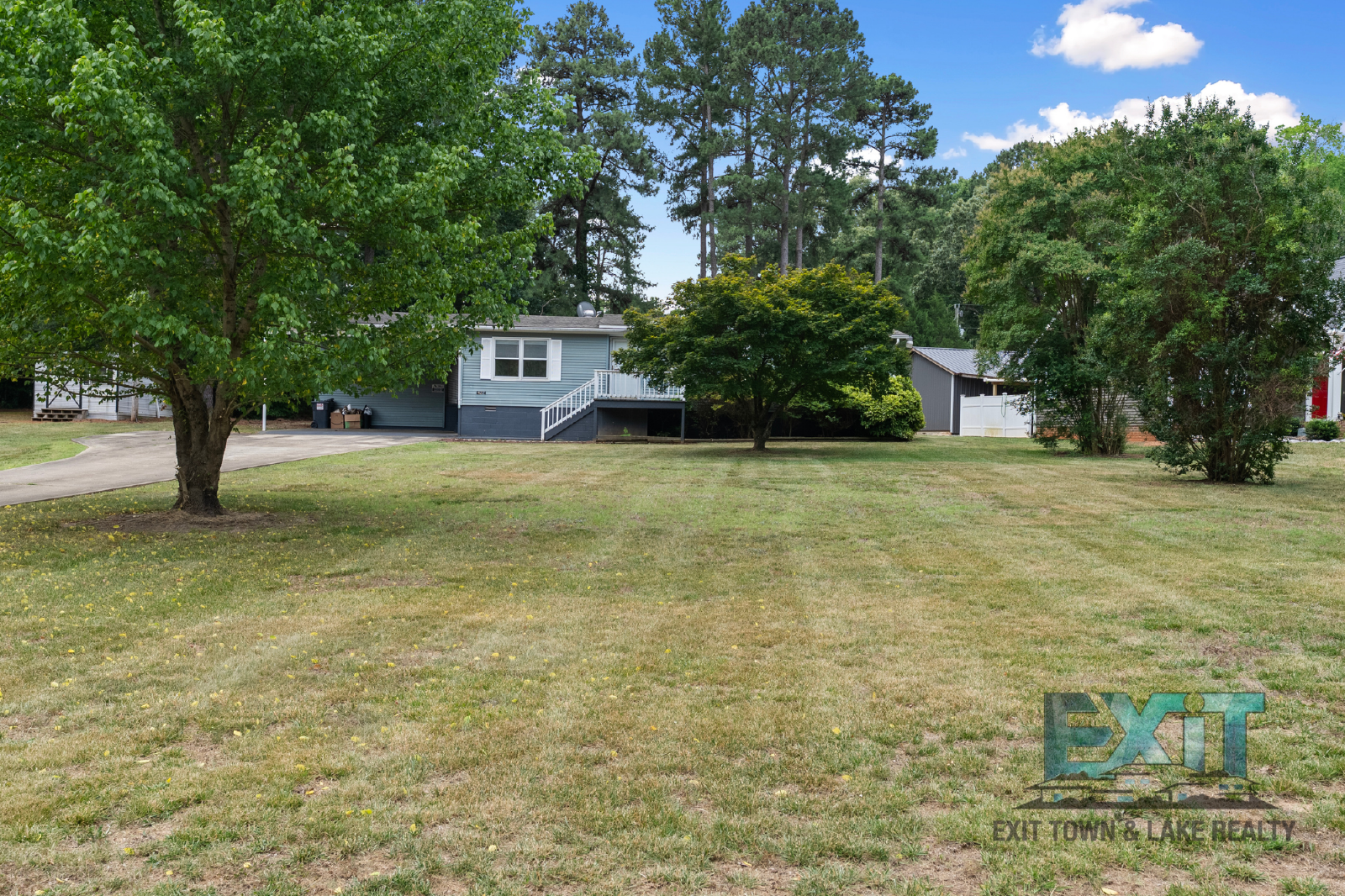 2 Bedroom, 2 Bath Home located in Tanglewood Shores property image