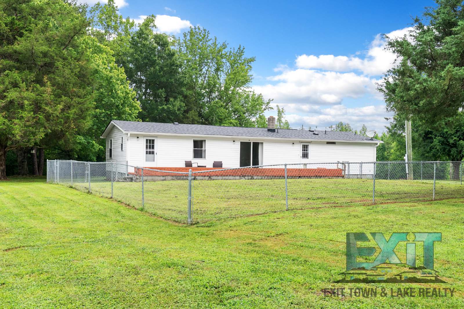Private, Newly Renovated 3BR Home in Dolphin, VA property image