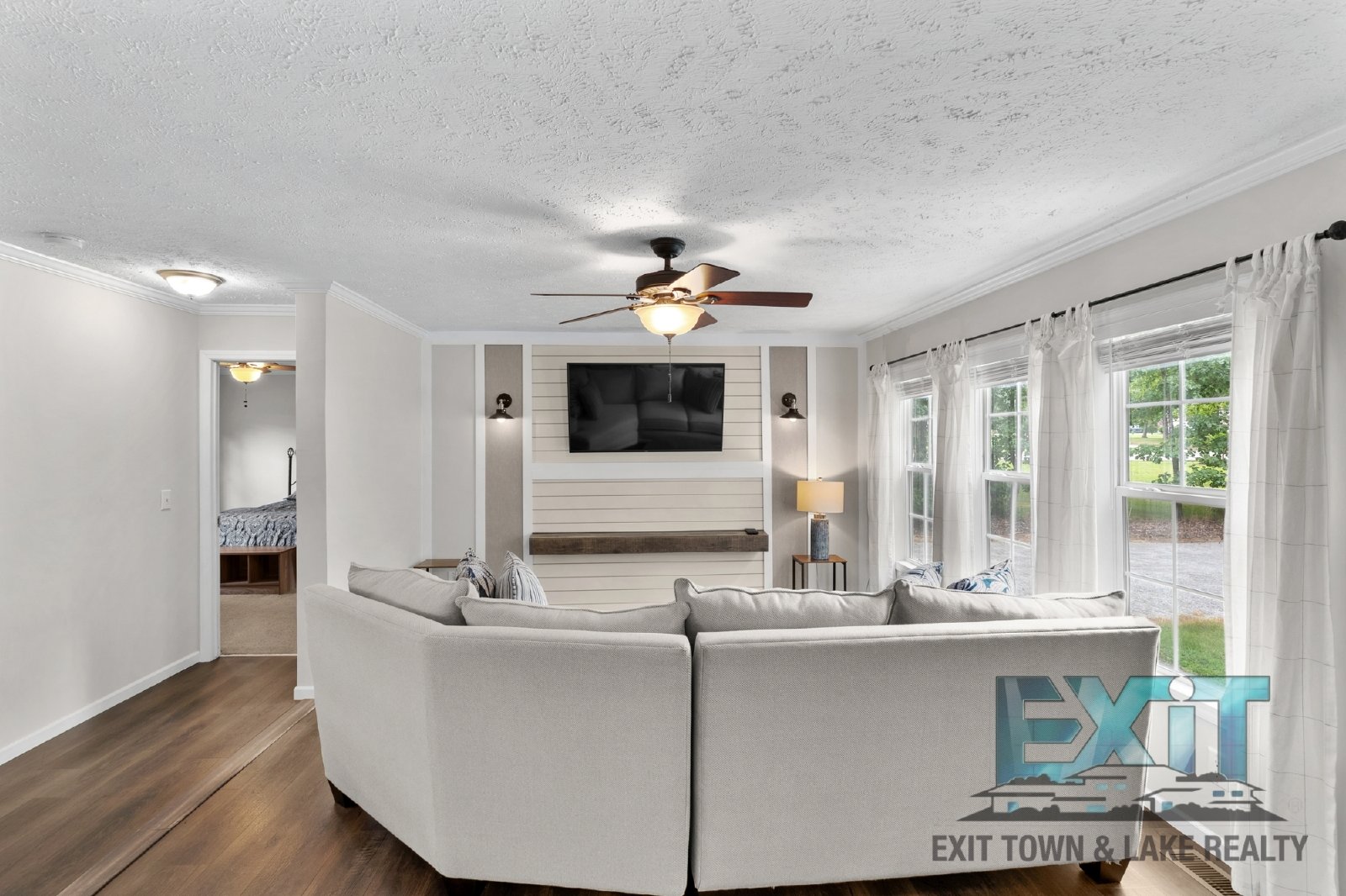 3BR/2BA Rental in Tanglewood Shores with Golf, Pool & Lake Access property image