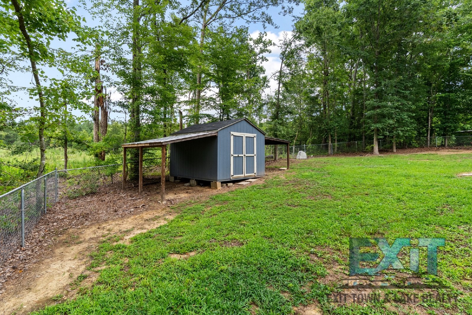 3BR/2BA Rental in Tanglewood Shores with Golf, Pool & Lake Access property image