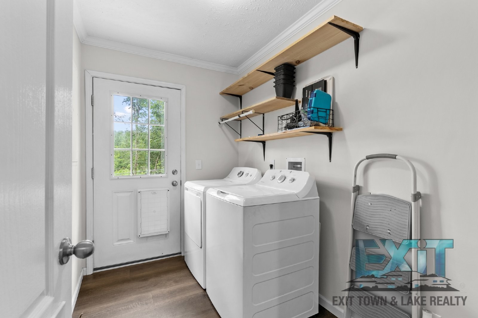 3BR/2BA Rental in Tanglewood Shores with Golf, Pool & Lake Access property image