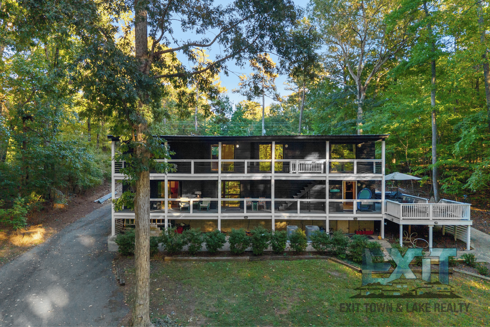 Enjoy waterfront living at 218 Club Drive in Littleton, NC! property image