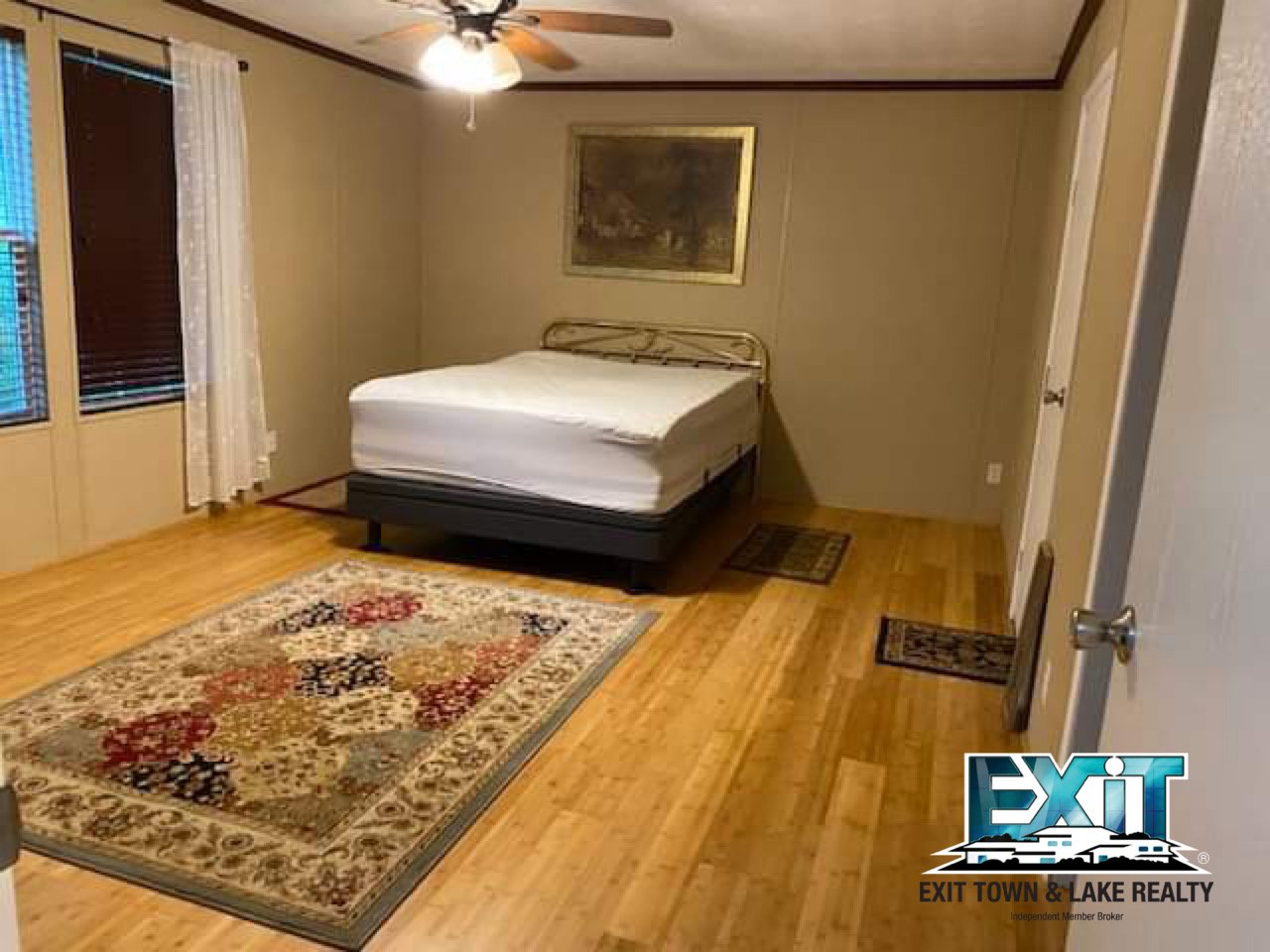 Private and secluded ranch in lakefront subdivision! property image